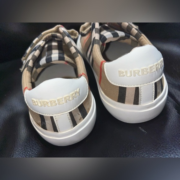 KIDS BURBERRY NOVA PLAID HOOK AND LOOP  TENNIS SHOES EU31 US 13 Youth Toddler - Picture 6 of 9